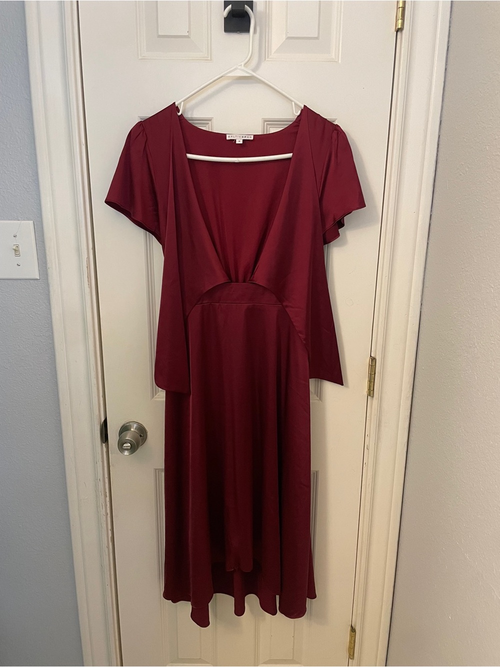 Baltic Born Wine Red V-Neck Midi Dress SM